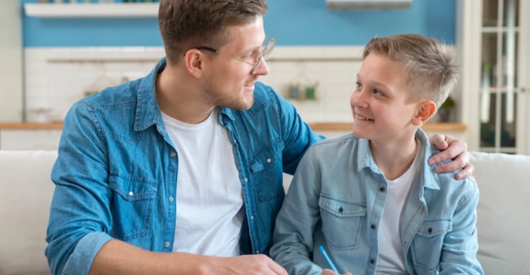 چگونه با نوجوانان پسر رفتار کنیم